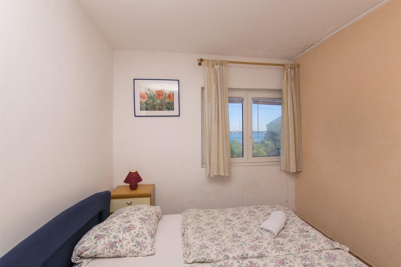 Apartments Irena Tkon Exterior photo