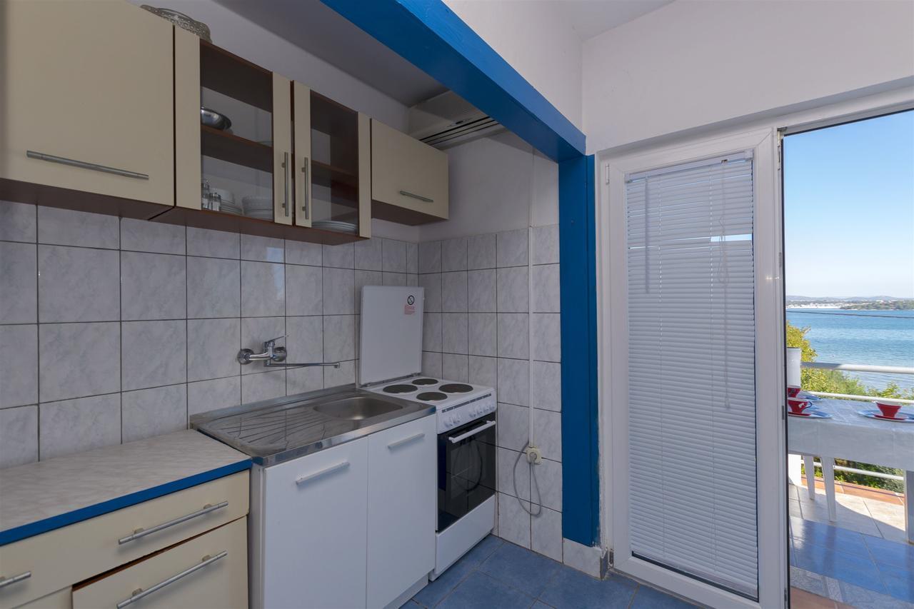 Apartments Irena Tkon Exterior photo